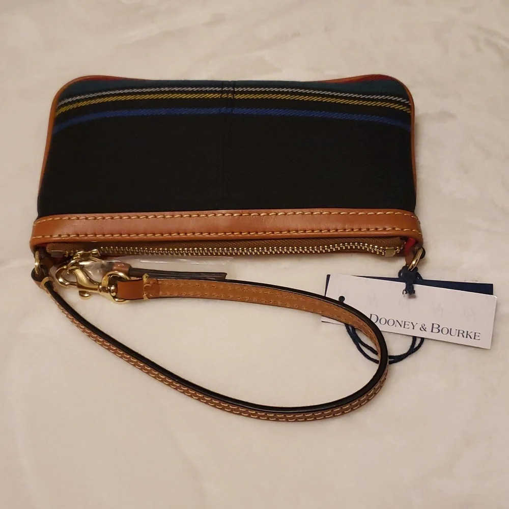 Dooney  & Bourke this woven